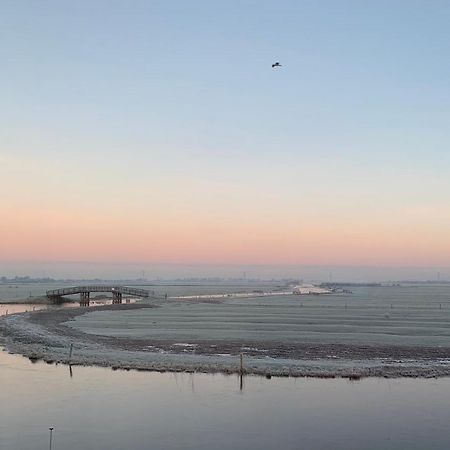 ザーンダム Huisje Aan Het Water, Omgeving Amsterdamヴィラ エクステリア 写真