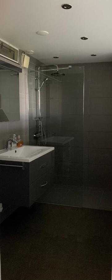 ザーンダム Huisje Aan Het Water, Omgeving Amsterdamヴィラ エクステリア 写真