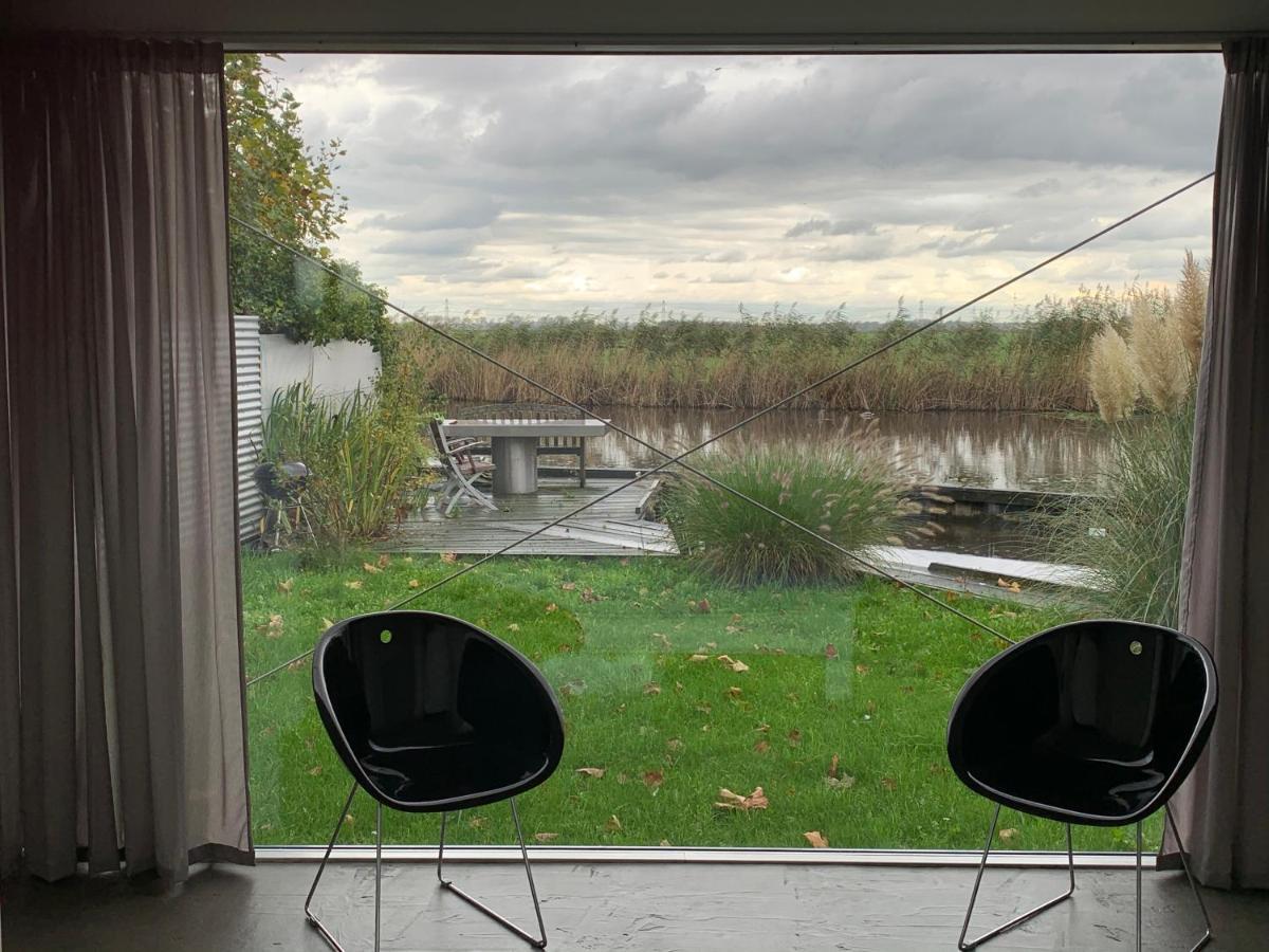 ザーンダム Huisje Aan Het Water, Omgeving Amsterdamヴィラ エクステリア 写真